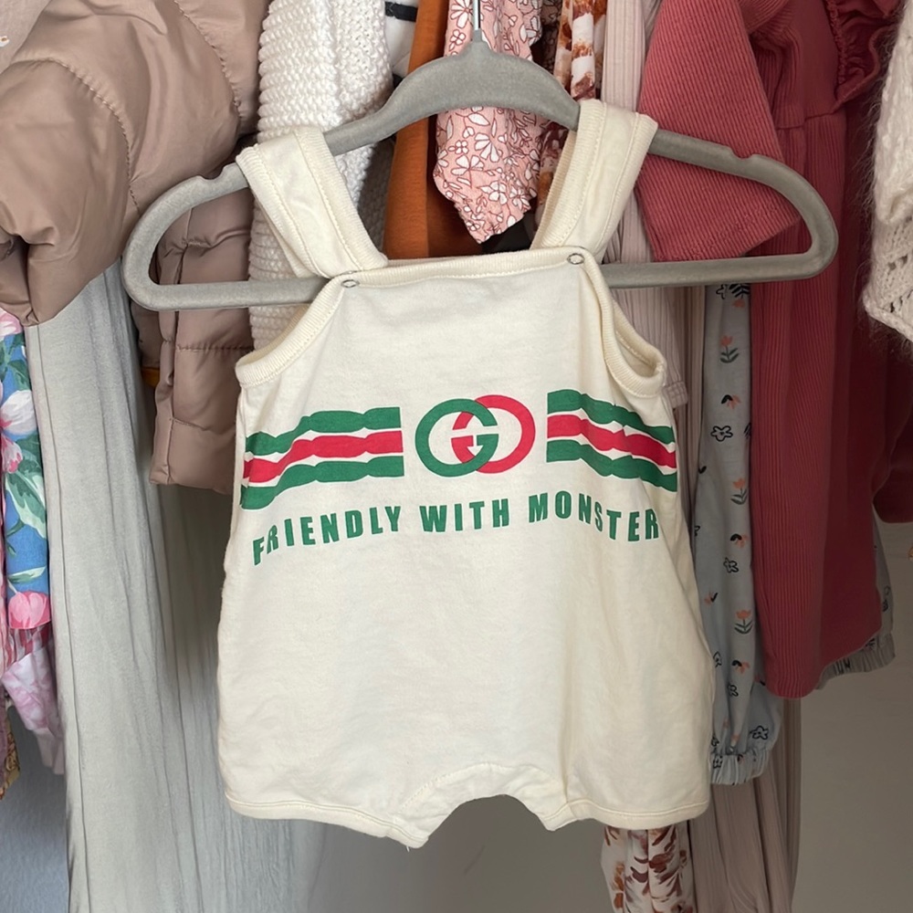 Gucci baby outfit